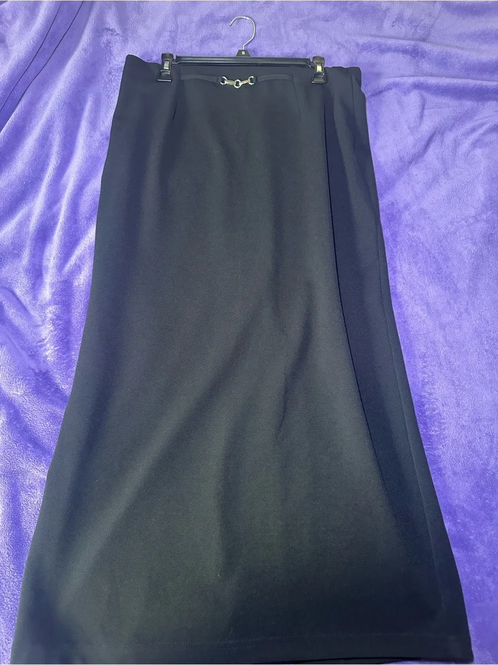 Vintage Studio Classic Black Pencil Skirt with Subtle Metal Accent - Picture 7 of 9